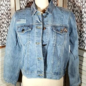 NWT gap jean jacket washed denim finish USA
